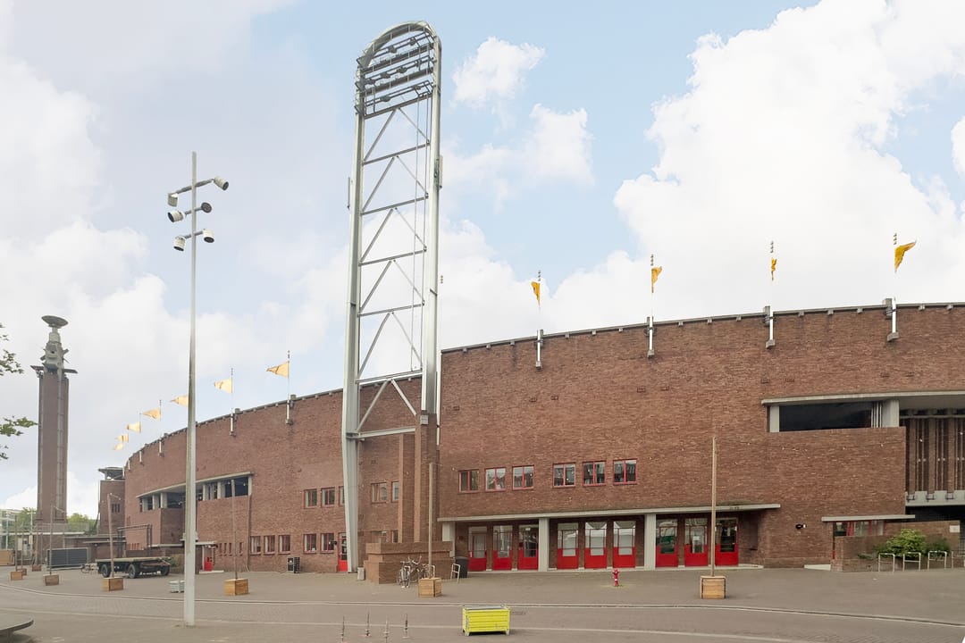 Photo 32 of Van Tuyll van Serooskerkenweg 57-1