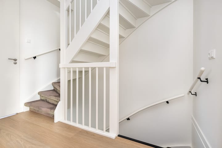 Foto 14 van Bloemenweg 15