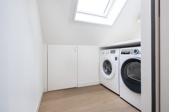 Foto 24 van Bloemenweg 15