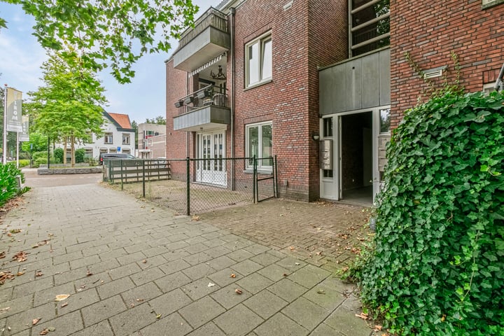 View photo 4 of Rademakerstraat 135