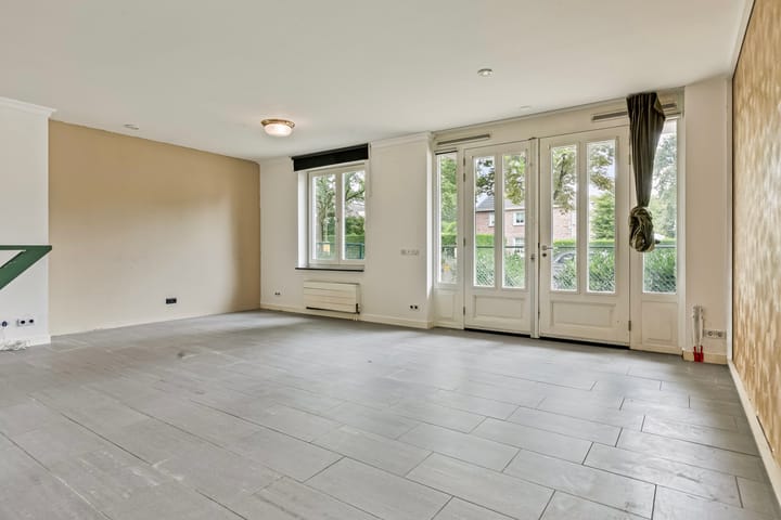 Photo 10 of Rademakerstraat 135