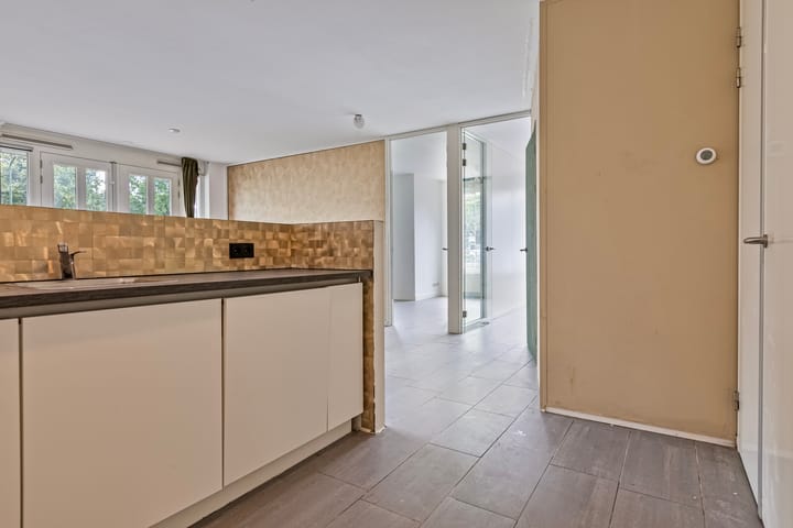 Photo 13 of Rademakerstraat 135