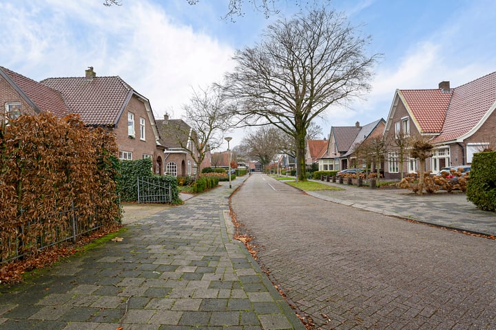 Bekijk foto 40 van Allee 15