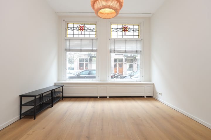 Photo 13 of Wouwermanstraat 33-H