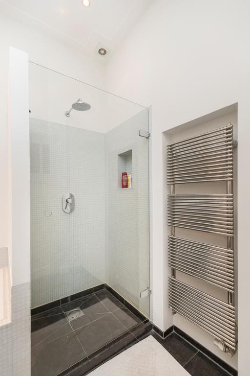 Photo 27 of Wouwermanstraat 33-H