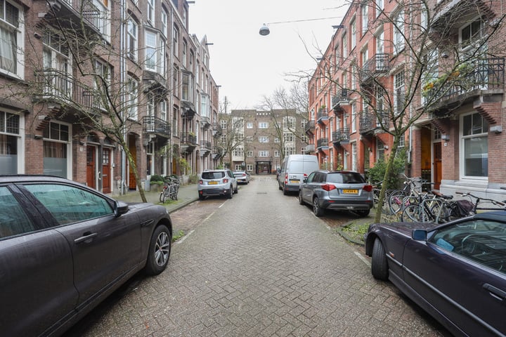 View photo 37 of Wouwermanstraat 33-H