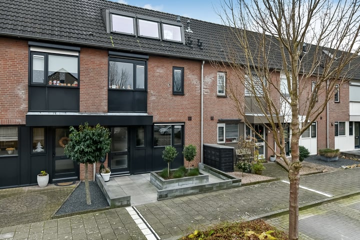 Bekijk foto 39 van Warmoesstraat 39