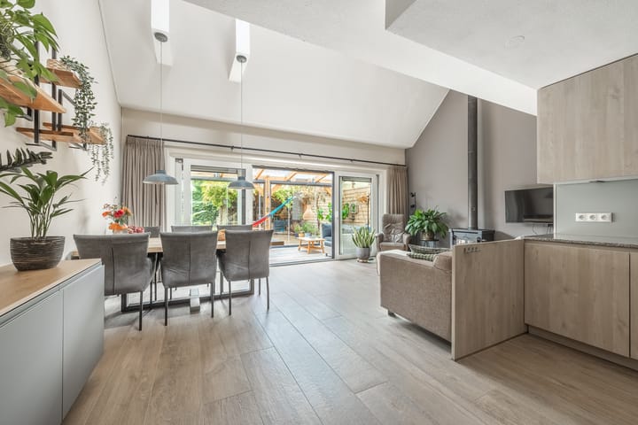 Photo 9 of Karveel 46 56