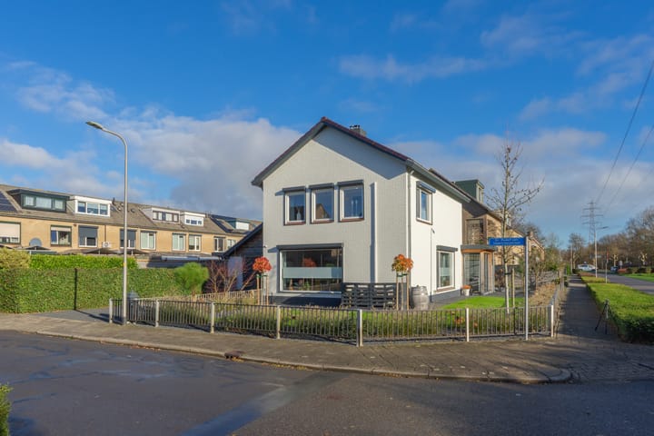 Foto 1 van Dr R v Oppenraaijstr 74