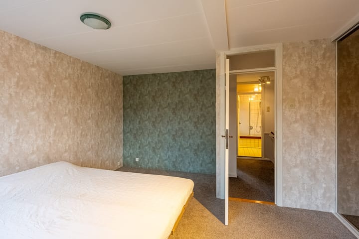 Foto 27 van Surinamesingel 4