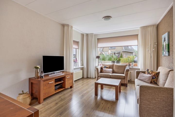 Foto 3 van Meidoornlaan 13