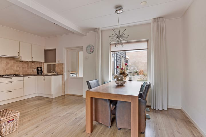 Foto 7 van Meidoornlaan 13