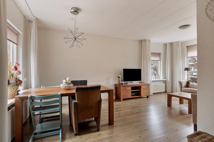 Foto 9 van Meidoornlaan 13