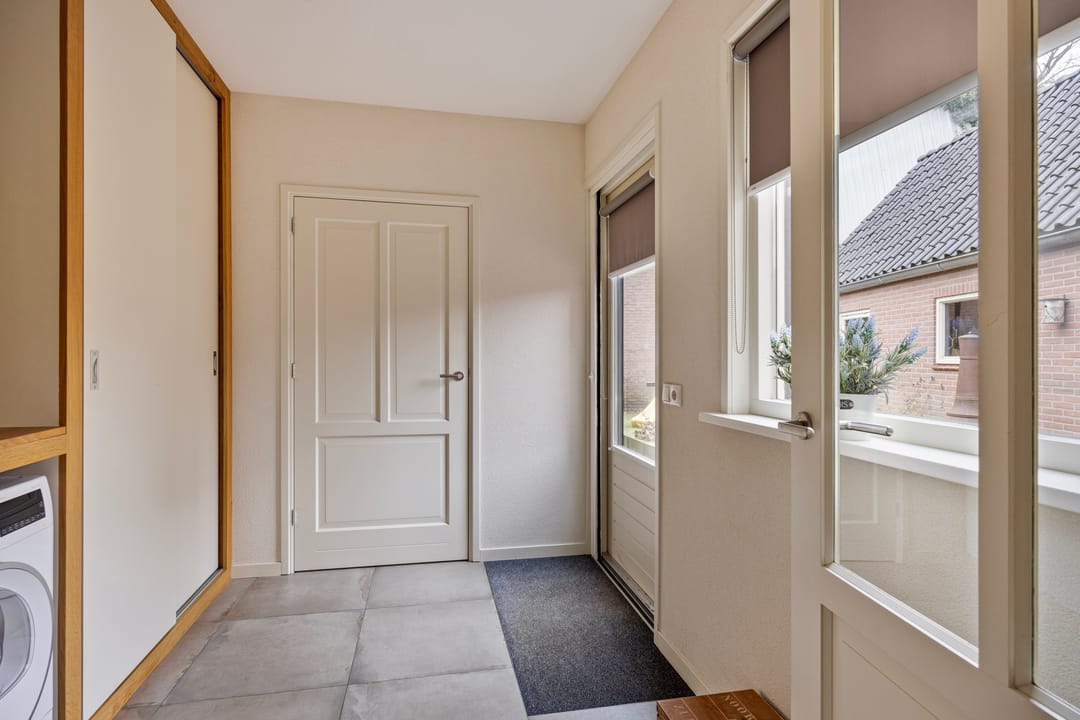 Foto 16 van Meidoornlaan 13