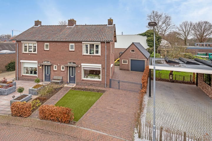 Foto 39 van Meidoornlaan 13