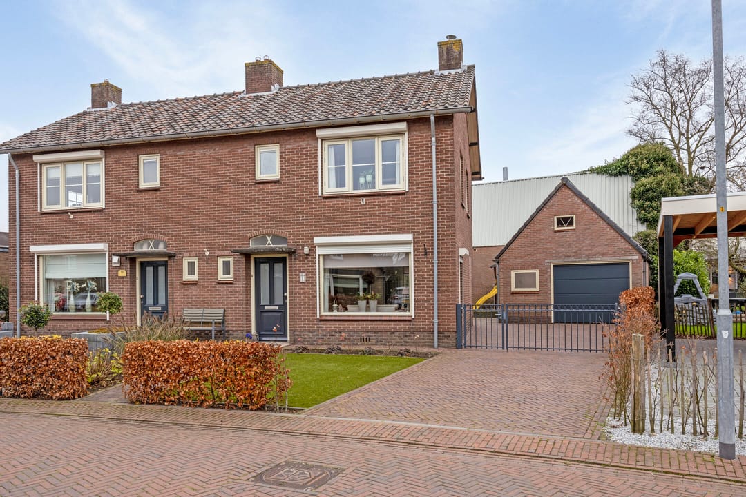 Foto 1 van Meidoornlaan 13