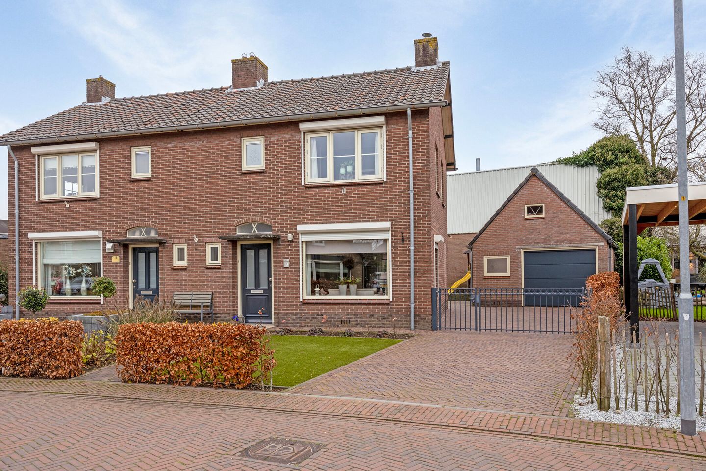 Foto 1 van Meidoornlaan 13