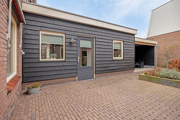 Foto 28 van Meidoornlaan 13