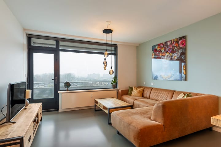 Photo 1 of Zwaluwstraat 290