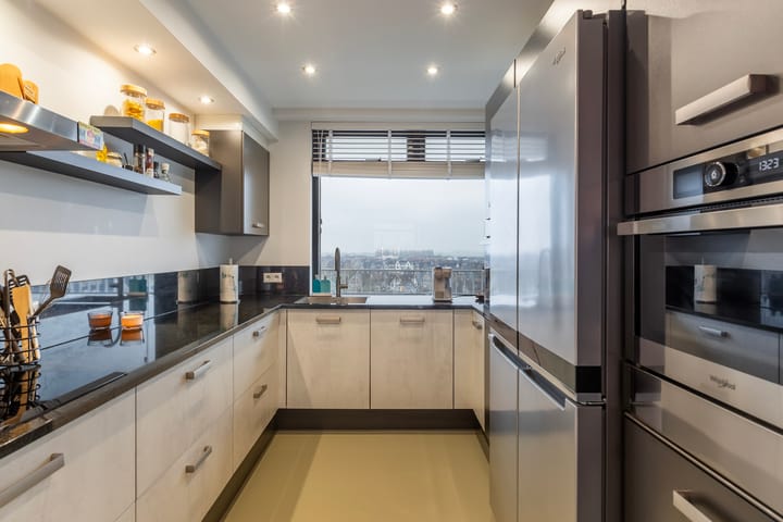 Photo 2 of Zwaluwstraat 290