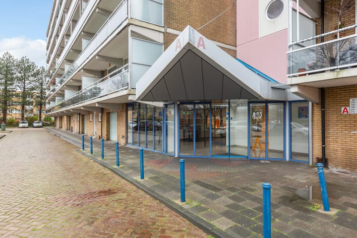 Photo 4 of Zwaluwstraat 290