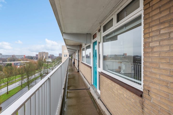 Photo 6 of Zwaluwstraat 290