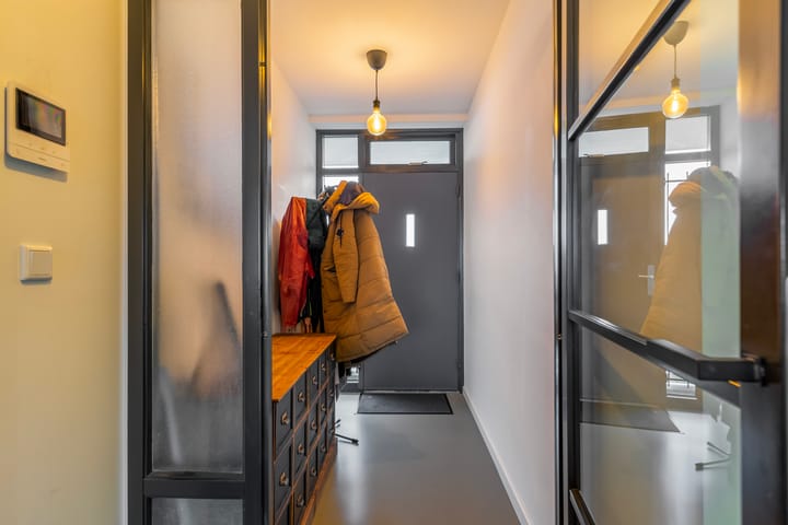 Photo 7 of Zwaluwstraat 290