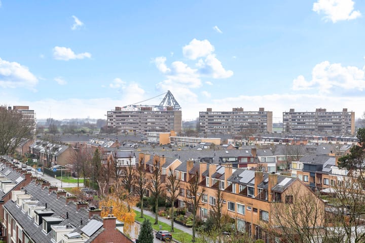 Photo 12 of Zwaluwstraat 290