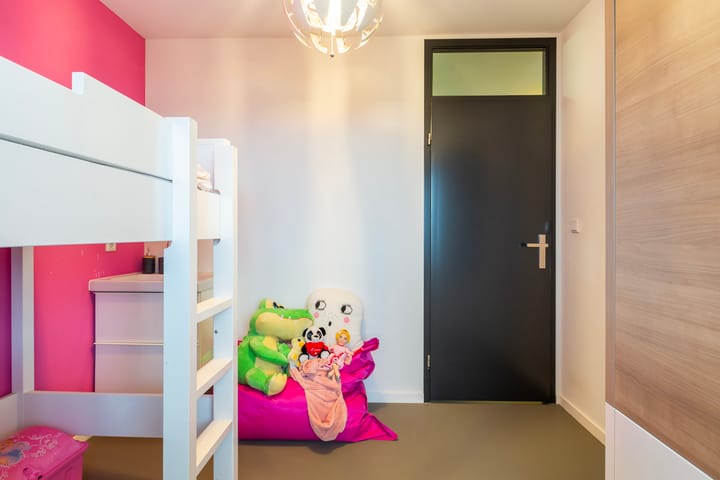 Photo 27 of Zwaluwstraat 290