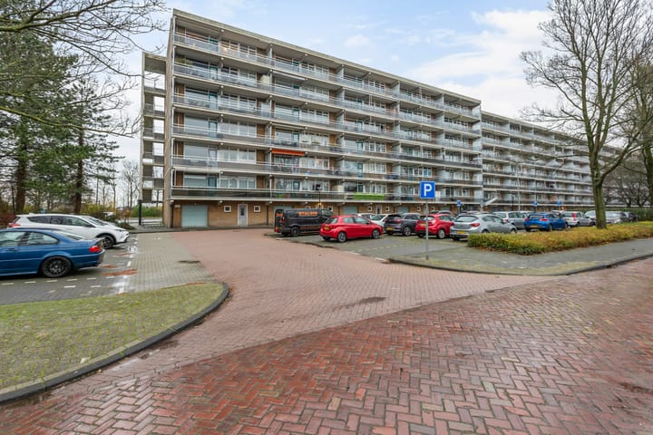 Photo 34 of Zwaluwstraat 290