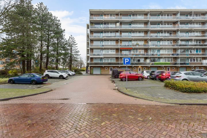 Photo 35 of Zwaluwstraat 290