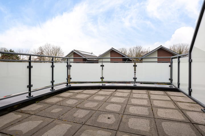 Photo 7 of Lieuwkemastraat 27