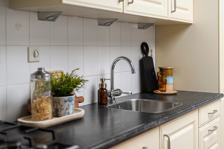 Photo 30 of Lieuwkemastraat 27