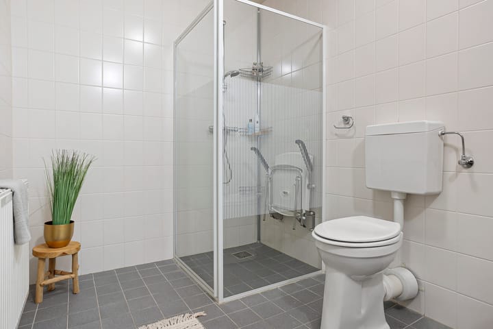 Photo 39 of Lieuwkemastraat 27