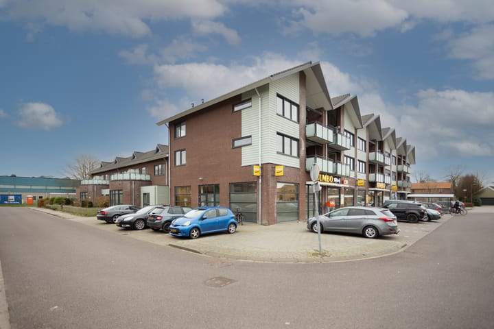 Photo 56 of Lieuwkemastraat 27