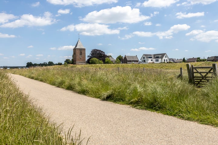 Bekijk foto 73 van Onze Lieve Vrouwestraat 23