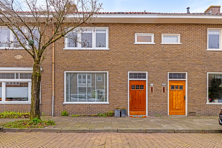 Bekijk foto 1 van Leliestraat 102