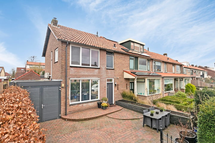 Cort van der Lindenlaan 3