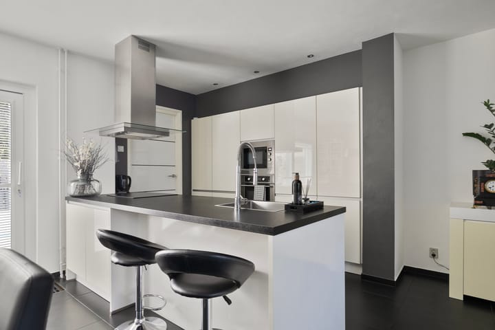 Photo 9 of Cort van der Lindenlaan 3