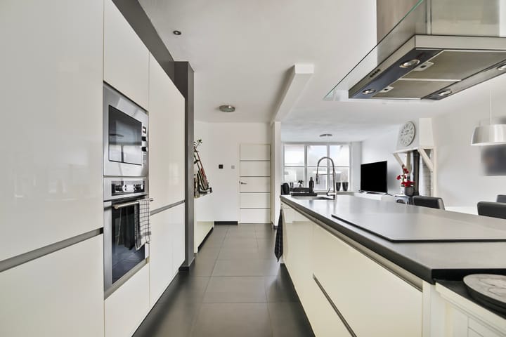 Photo 10 of Cort van der Lindenlaan 3