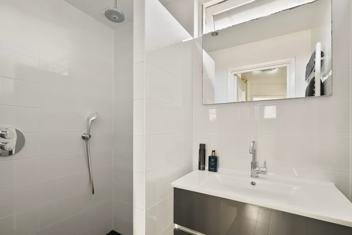 Photo 19 of Cort van der Lindenlaan 3