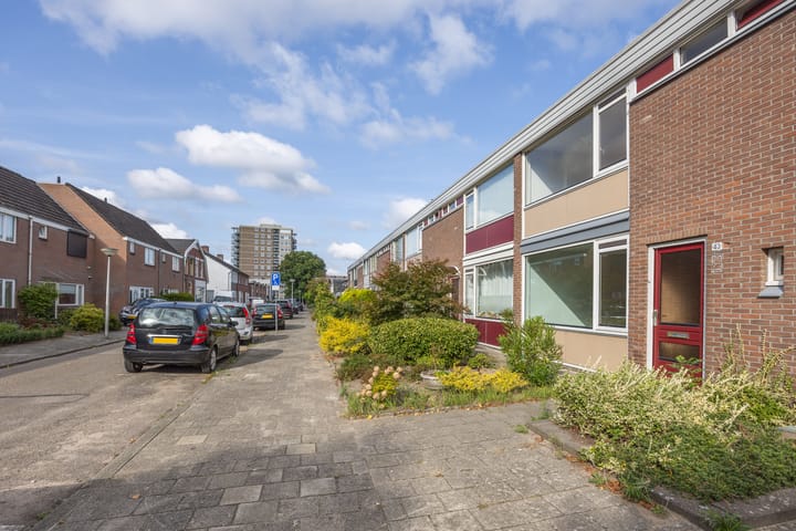 Foto 10 van Pluvierstraat 43