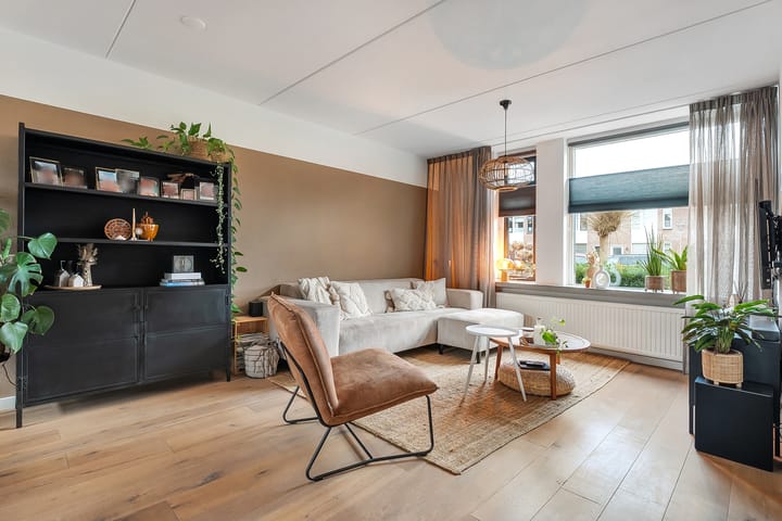 Foto 9 van Klaproos 57