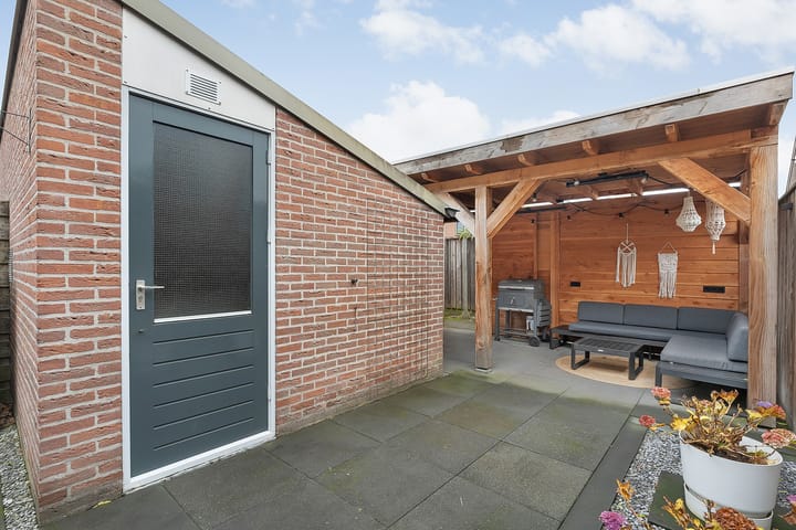 Foto 33 van Klaproos 57