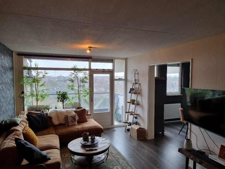 Photo 2 of Jennerstraat 154