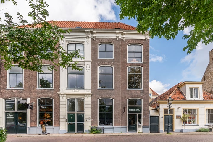 Bekijk foto van Thorbeckegracht 27 B