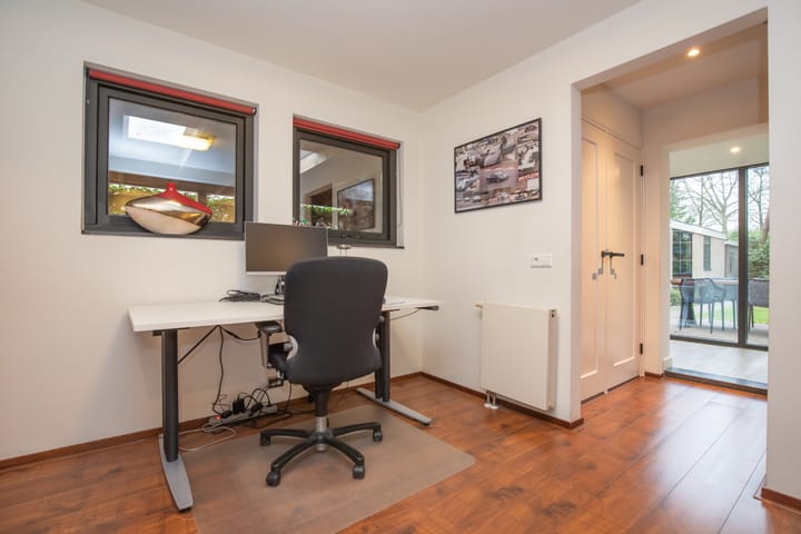 Foto 16 van Spoorlaan 8