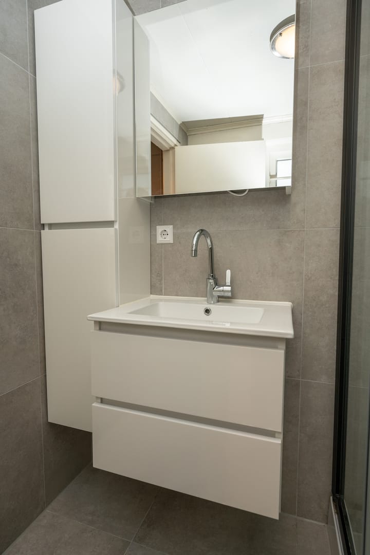 Foto 16 van Warmoesstraat 49