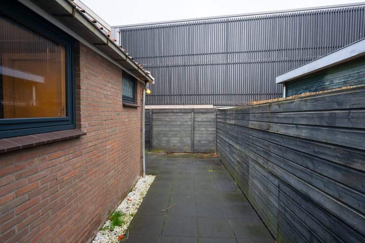 Foto 32 van Warmoesstraat 49