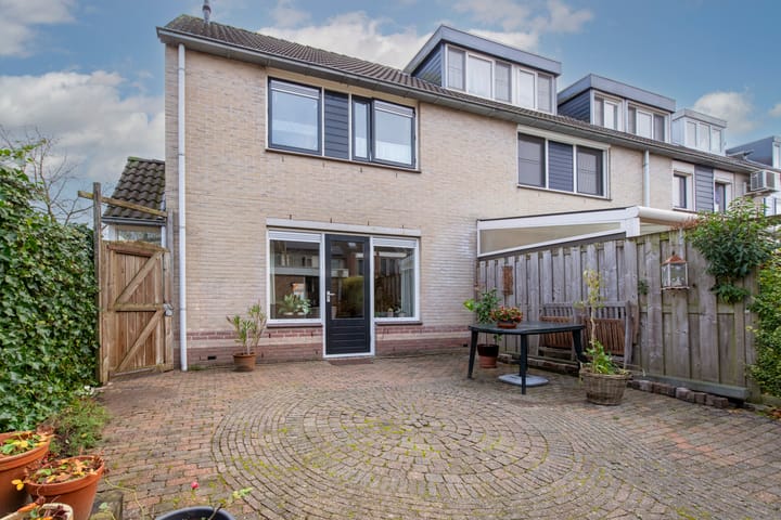 Foto 3 van Lucretia van Merkenlaan 42